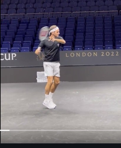 Roger Federer RF Tasche Uniqlo T-Shirt - 100% Baumwolle Euro L wie getragen beim Laver Cup '22 - Bild 7 von 7