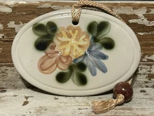 Louisville Stoneware Pottery  Ornament Pretty Flowers