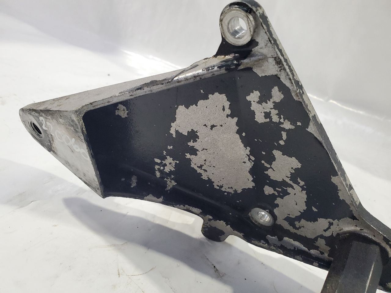 1980 Rolls Royce OEM Power Steering Mount ue355834