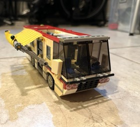Lego Getaway Camper 31052 Creator 3 In 1 Incomplete 