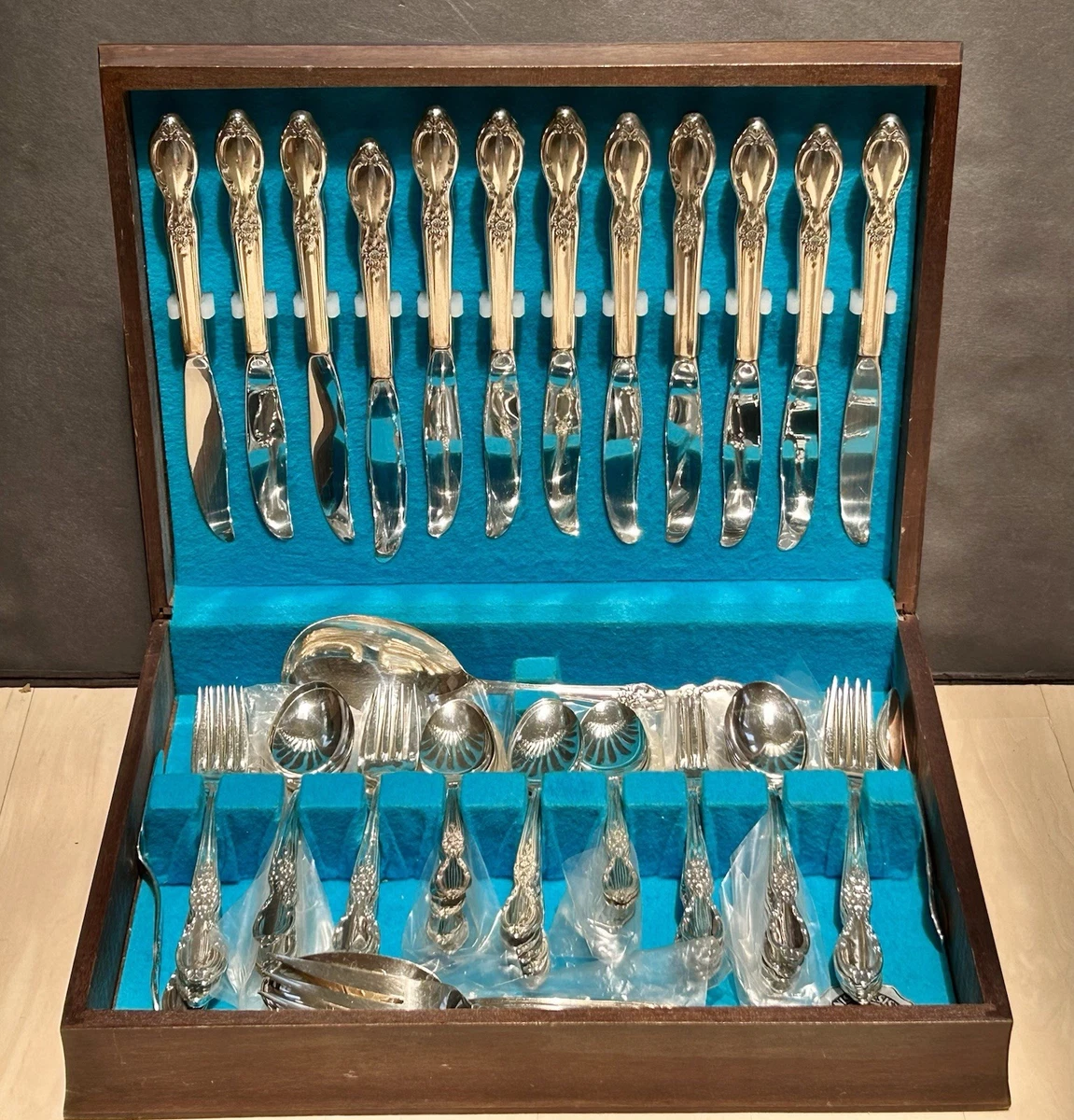 Wm. Rogers & Son Rose Victorian Antique US Silver-Plated Flatware