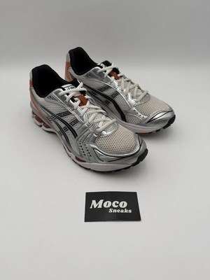 Used Size 10.5-ASIC Gel-Kayano 14 White Piquant Orange *NO BOX*
