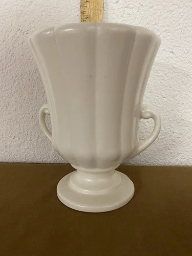 Vintage Redwing Pottery Vase #778 Matte White