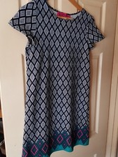 Womens Boohoo Geometric Print Dress. Size 8.
