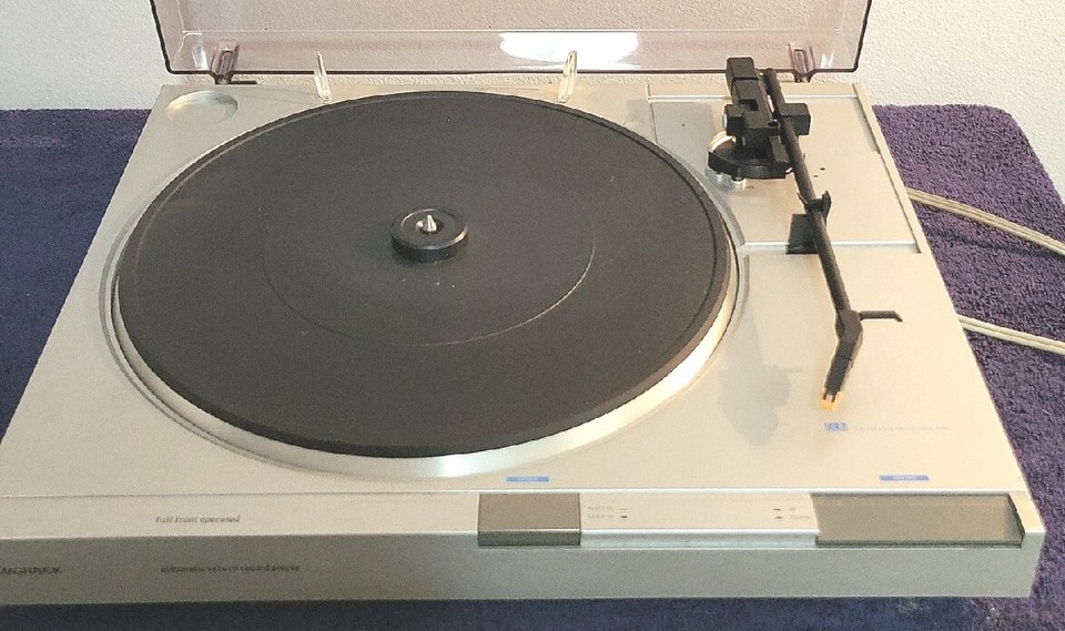 Vintage Magnavox FP1413SL01 Belt Drive Turntable Automatic Return