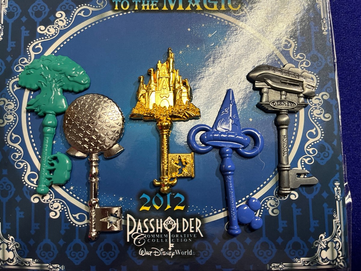 Walt Disney World WDW 2012 Passholder Your Key To The Magic Pin