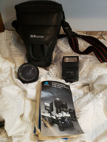 Opinion MC Auto Zoom Lense, Vantage Flash And SLR Custom Carrying Bag