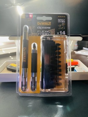 DEWALT DT70512T 12 Schlag-Torsionseinsätze und 2 Magnetadapter Set