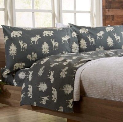 4-Piece Lodge Printed Ultra-Soft Microfiber Sheet Set. Beautiful Patterns Drawn