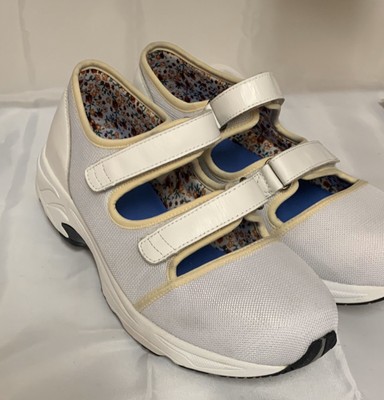 drew extra depth shoes