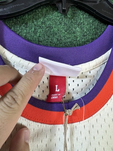 Men's Mitchell & Ness Steve Nash Cream Phoenix Suns Chainstitch Swingman Jersey - Picture 5 of 9