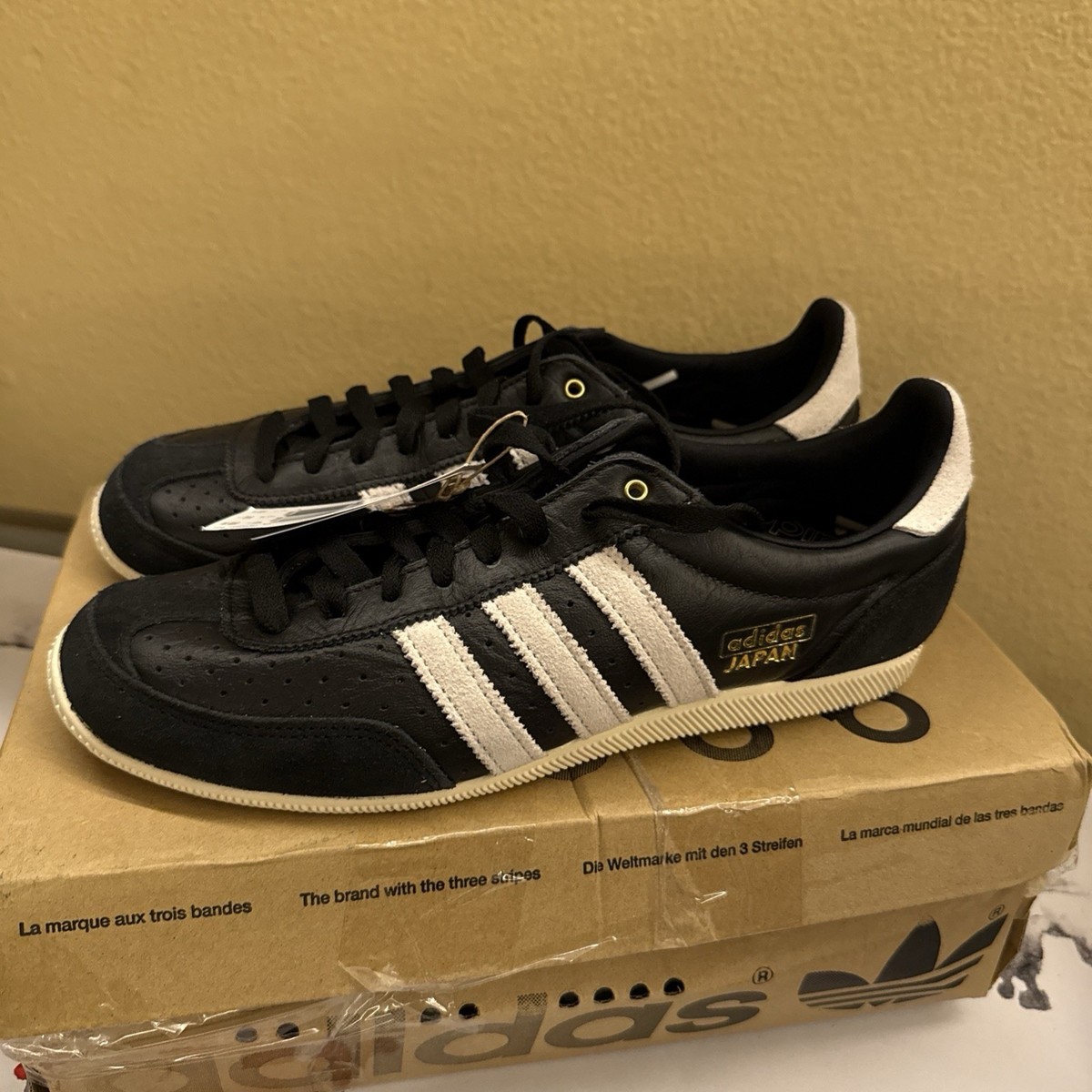 Adidas Originals JAPAN Black/Footwear White/Gold IH5490 Unisex Sz