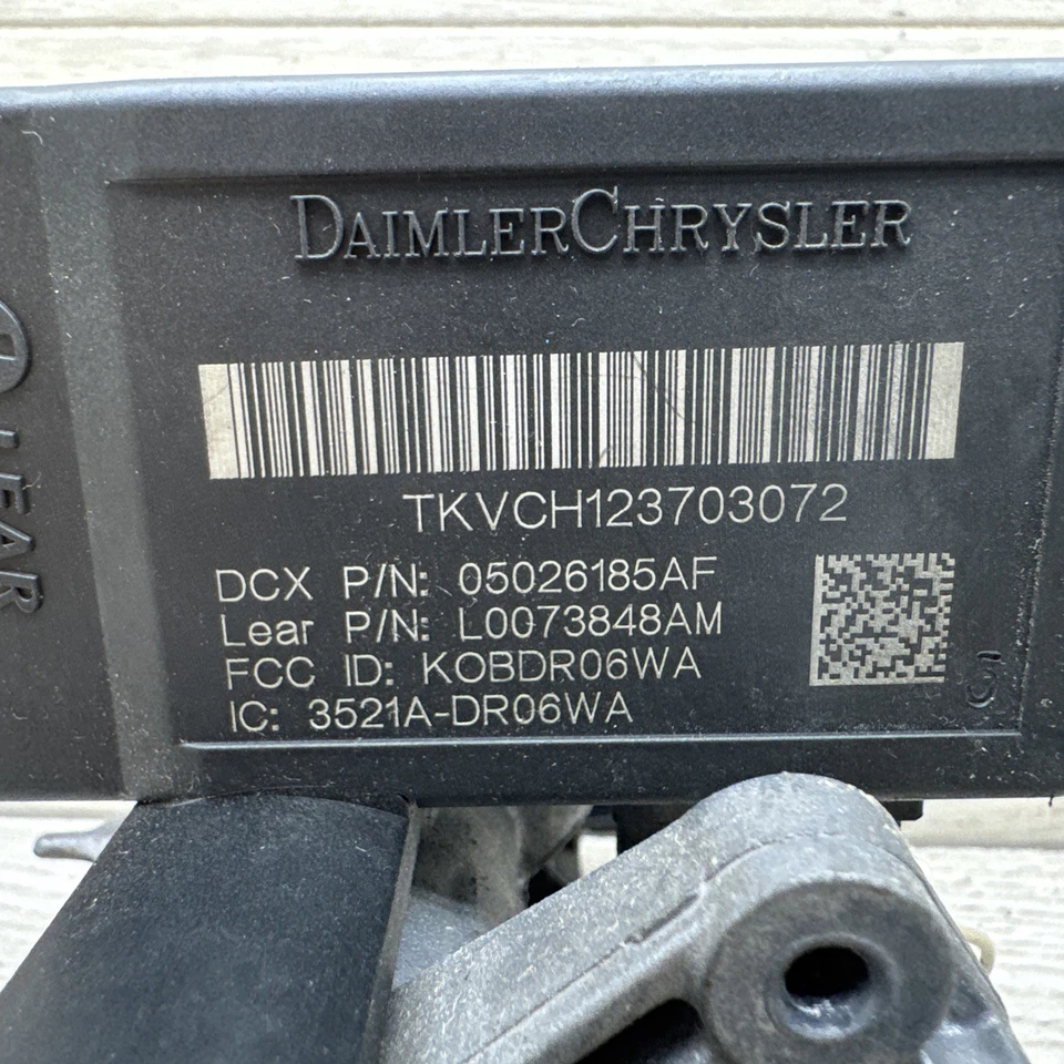 05026185AF Jeep Grand Cherokee Commander IMMOBILIZER TRANSCEIVER ANTI THEFT PATS - Image 3 of 4