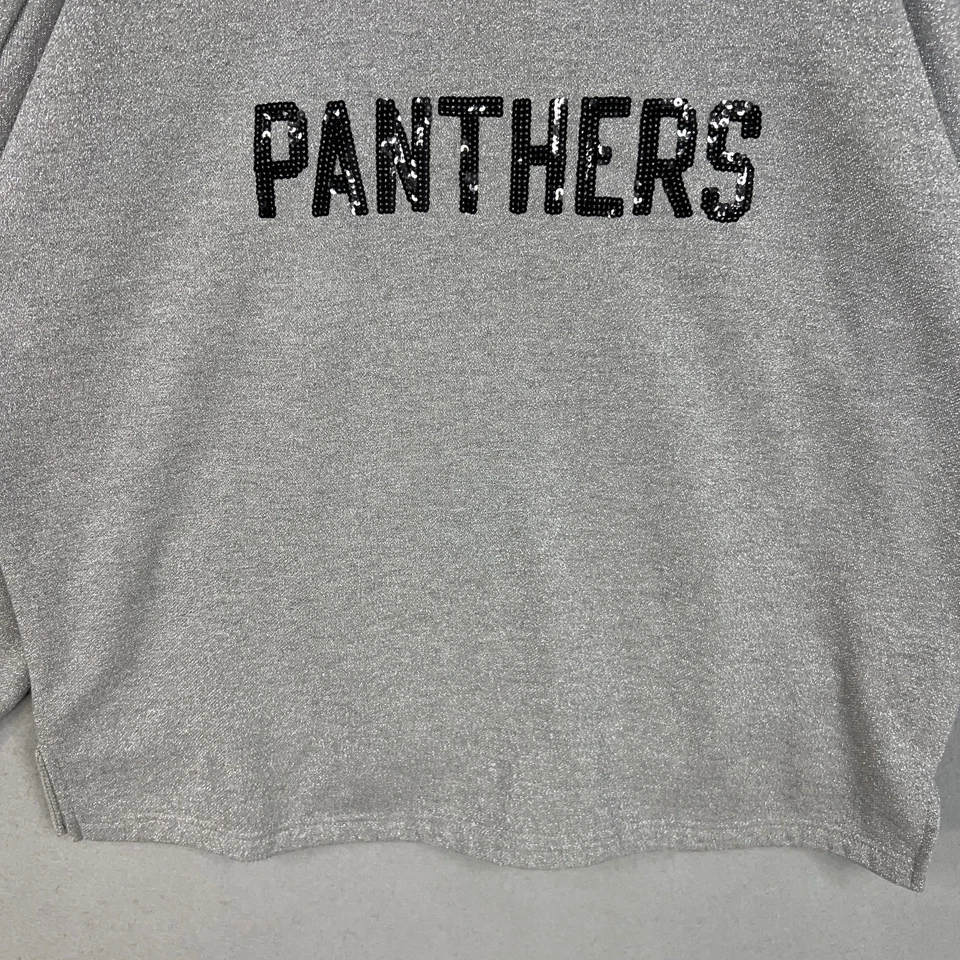 Moletom Carolina Panthers feminino grande cinza lantejoulas futebol americano NFL gola redonda - Imagem 4 de 4