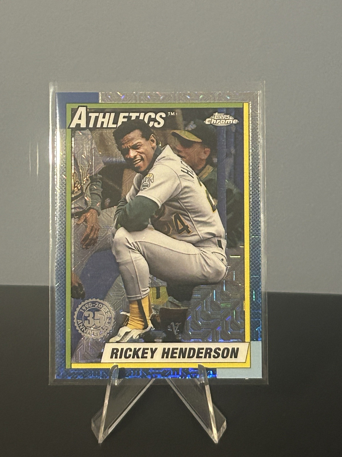 2025 Topps Series 1 Rickey Henderson 1990 35th Anniversary Chrome Mojo Legend Card