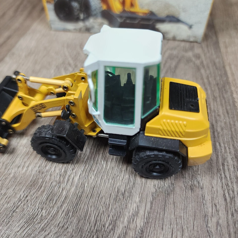1:50 NZG 411 L509 LIEBHERR STEREO LOADER Rare Vintage - Image 4 of 4