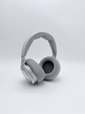 Corsair Virtuoso Max Wireless, Over-Ear-Gaming-Headset  Farbe Silber mit Tasche