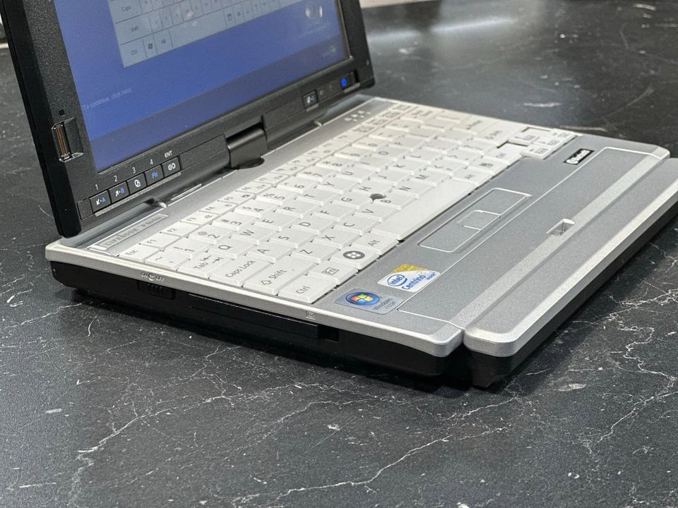 Fujitsu LifeBook P1630 Tablet PC Core 2 Duo 1.2GHz 2GB 64GB SSD WinXP NOS Retro - Image 2 of 4