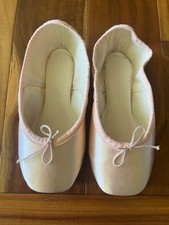 Suffolk Spotlight Pointe Ballet Shoes Standard Shank 4 Length XXX Width NIB