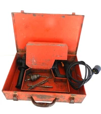 Bosch 11212VSR Bulldog Rotary Hammer Drill – Corded SDS – 6A 120V w Case + Bits