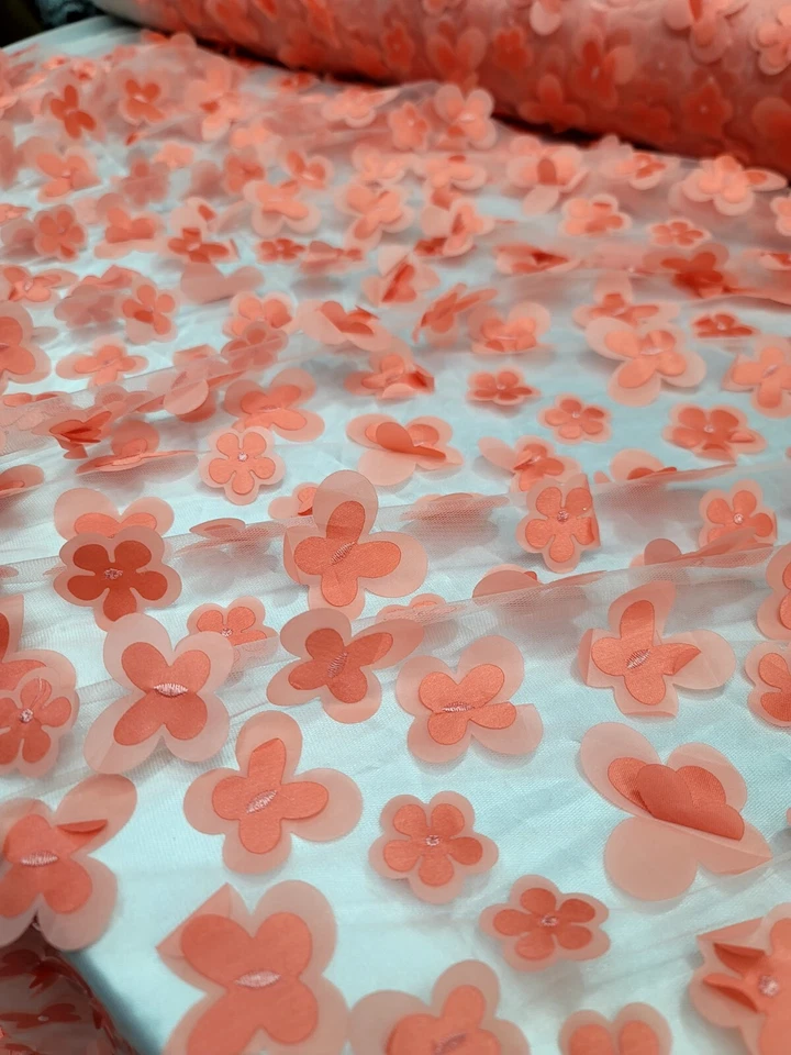 Tecido de malha floral 3D coral borboletas vendido por jarda para vestido de formatura Brida - Imagem 2 de 4