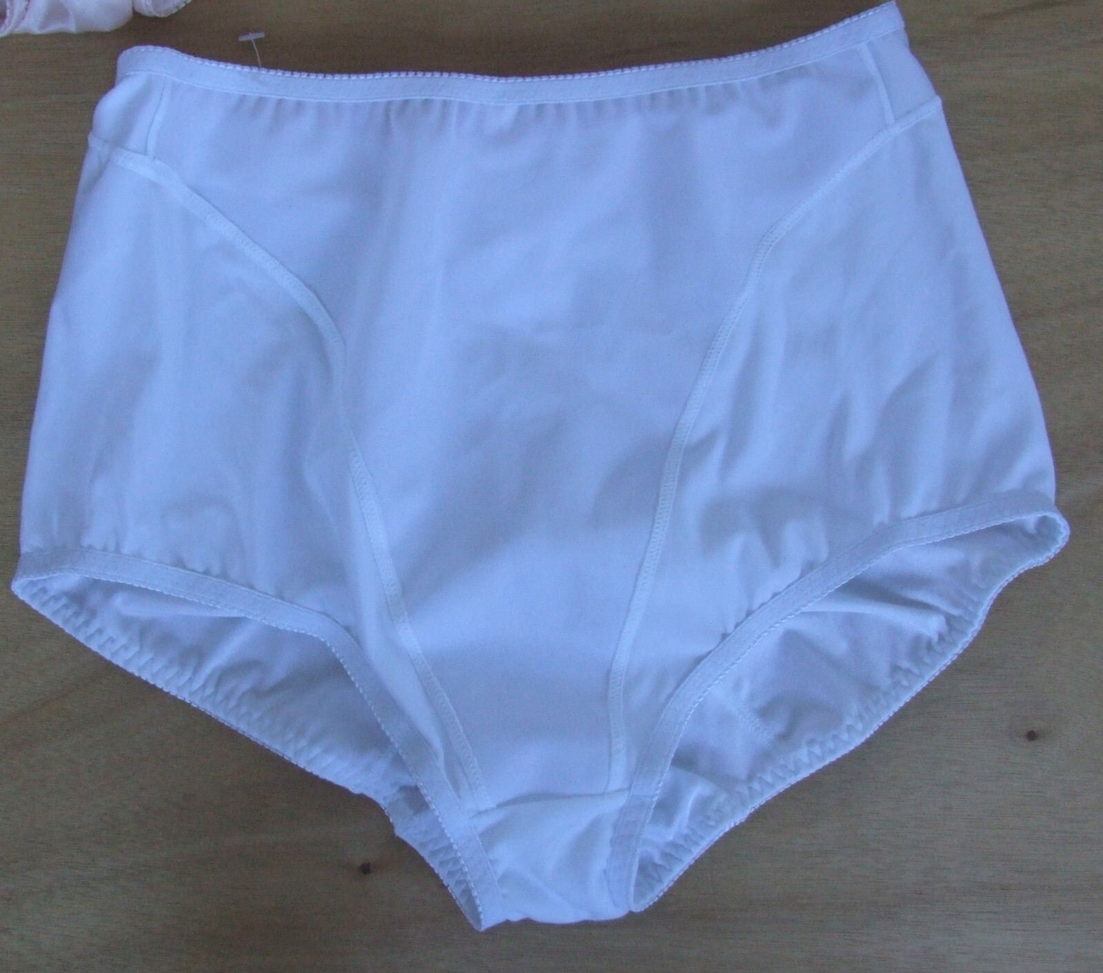 Valbonne size 1820 medium control knickers panties full briefs