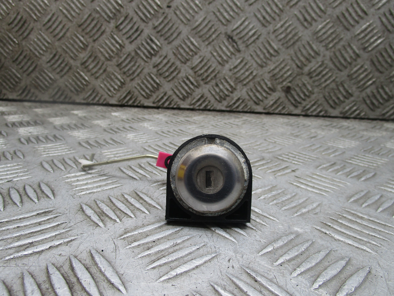 Picture 1 of 5