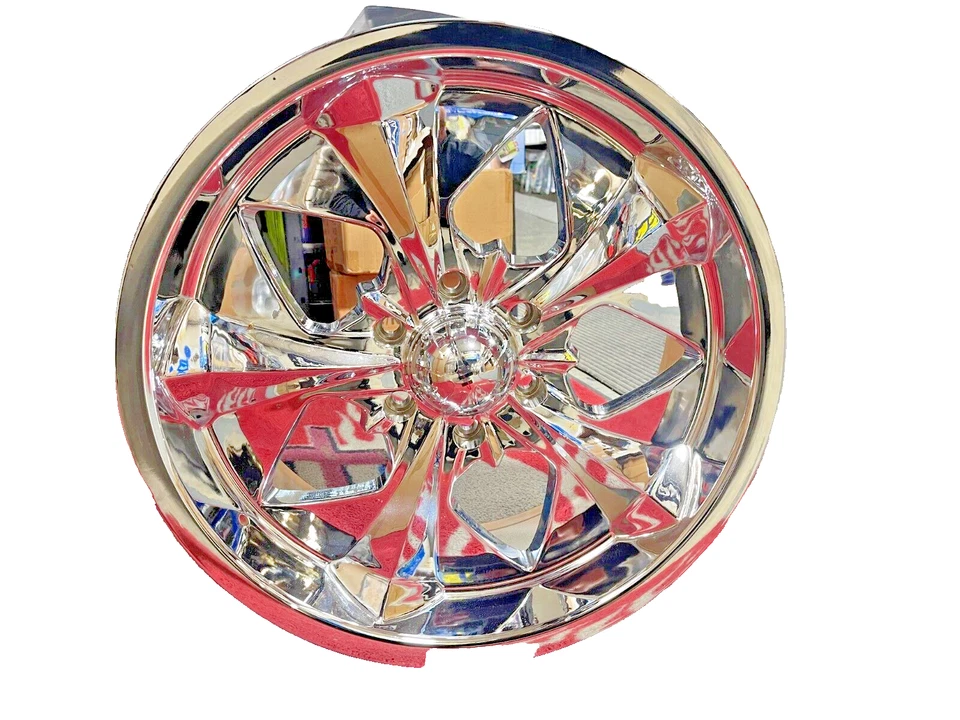 HELO RENEGADE CHROME 20X8.5" PCD 6X5.5 ET + 18 RIM - Image 2 of 4