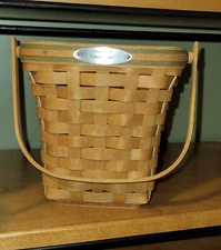 Longaberger 2006 Dresden Basket w/ protector & floral liner | Sage green trim