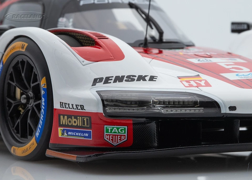 Porsche 963 Penske Le Mans 2024 Campbell/Christensen/Makowiecki, Spark 1:18 - Bild 4 von 4