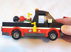 LEGO City #60084 Racing Bike Transporter Complete w/Instructions & All Minifigs