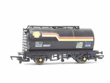 Hornby R.6044 OO Gauge Shell Tank Wagon No. 65537