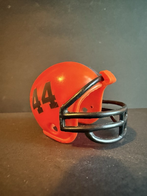 VINTAGE Cleveland Browns Mini Football Helmet, 2”