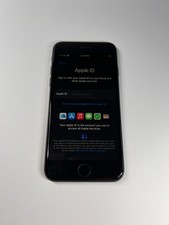 Used Apple iPhone SE (2020) - 64 GB - Black (Unlocked)