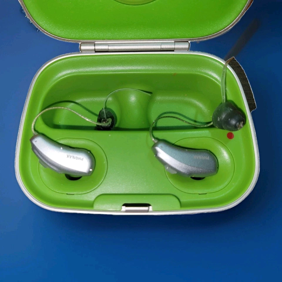 Audífonos Phonak Audeo B90-R izquierda y derecha + estuche, cable de carga, accesorios Foto 3 de 4