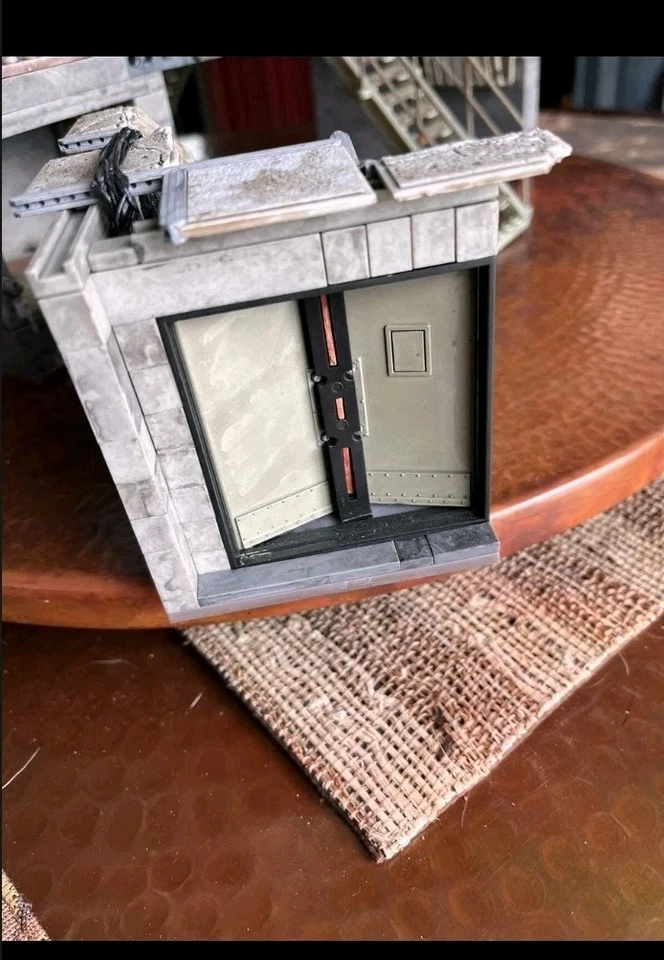 McFarlane Builds The Walking Dead Prison Catwalk & Rick Grimes Hospital - Image 3 of 4