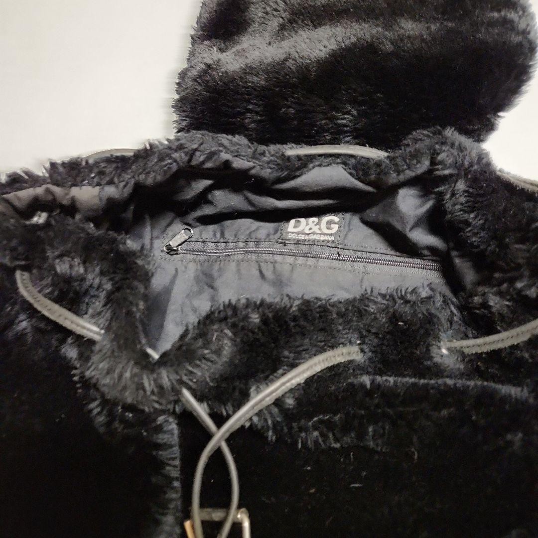 D&G Black Fur Backpack – Vintage Rare Designer Bag Luxury  display picture 3
