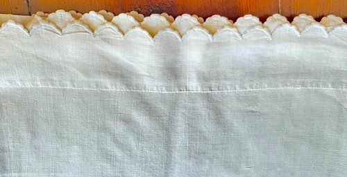 Antique French White Linen Sheet with Hand Scalloped Edges Twin WW518 - Picture 2 of 5