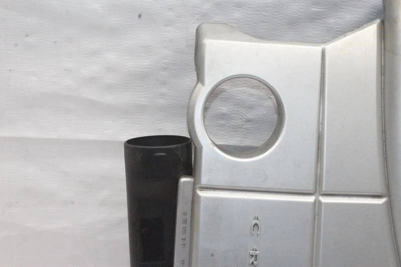 2004 CHRYSLER CROSSFIRE ZH COUPE #233 ENGINE AIR FILTER CLEANER BOX - Image 2 of 4