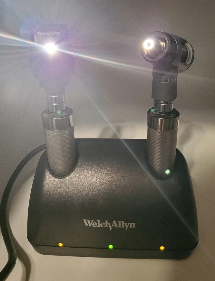 Welch Allyn Ni-cad Juego de Cargador de Escritorio MacroView Otoscopio Oftalmoscopio Estándar Foto 2 de 4