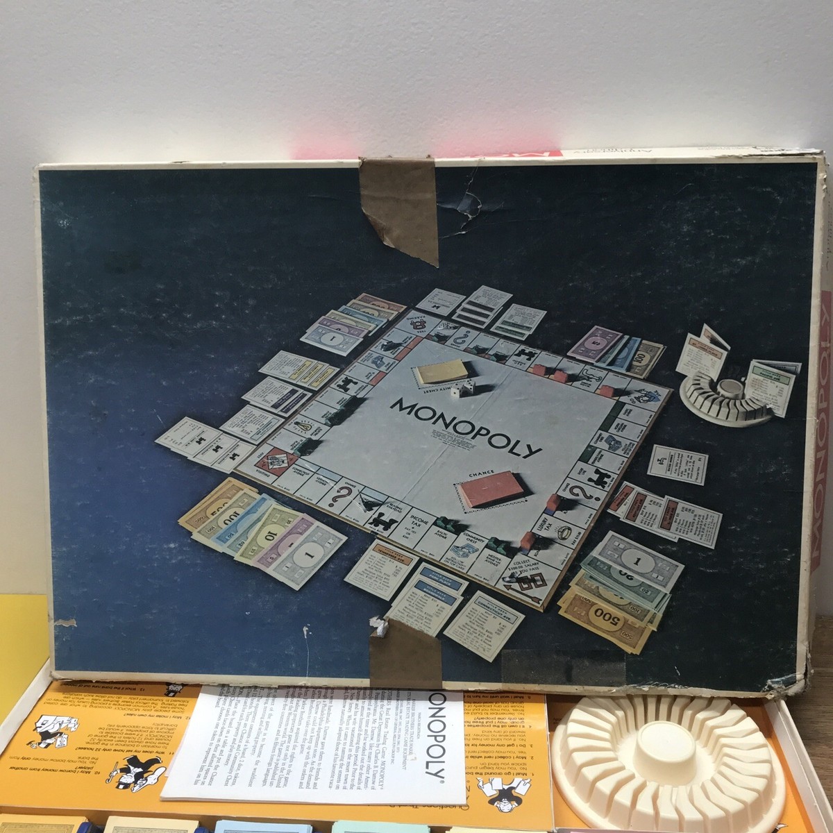 Vintage MONOPOLY 40th Anniversary Edition Classic 1974 Parker