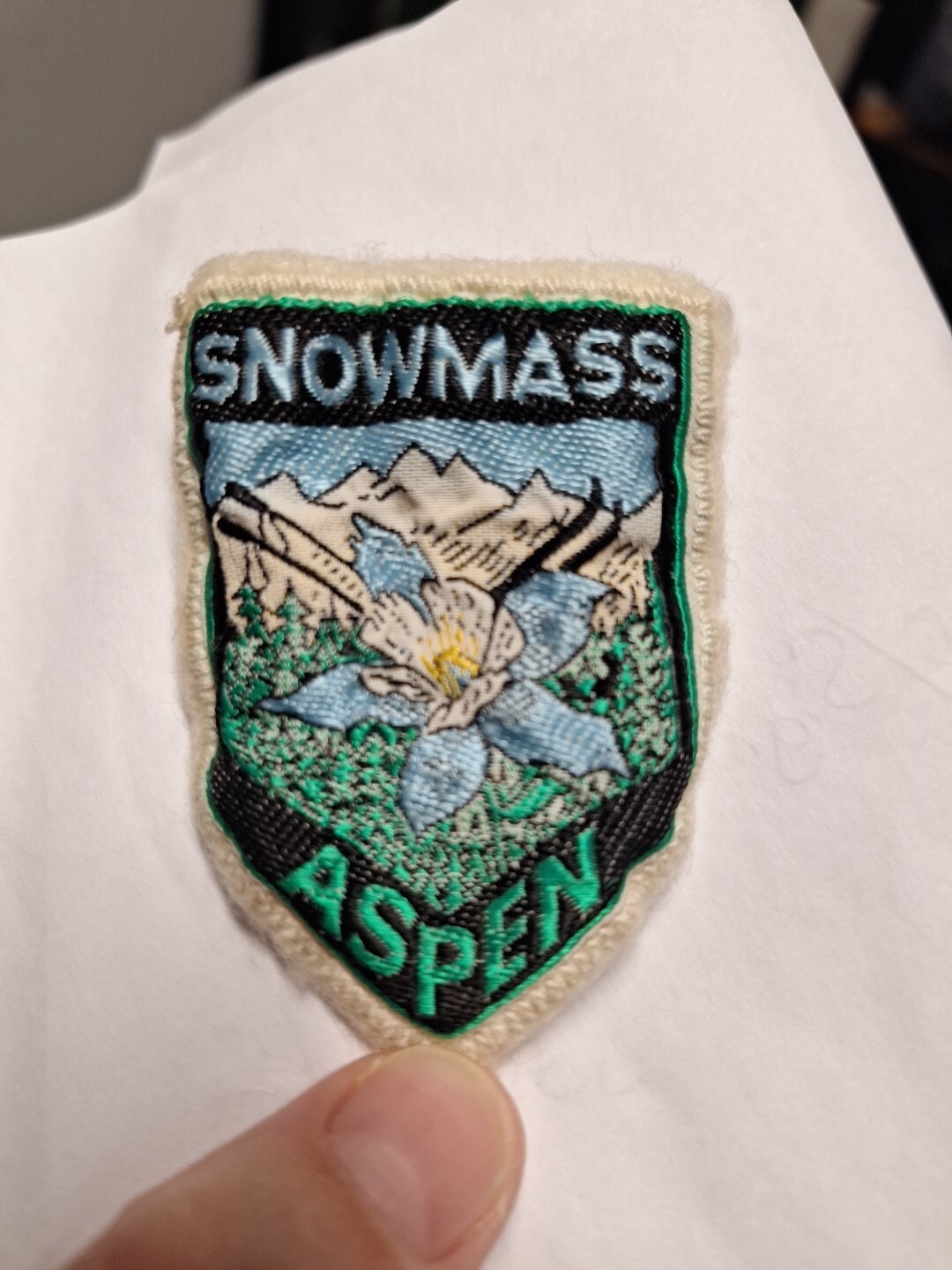 VTG SNOWMASS ASPEN Sew-On Ski Patch Colorado Skiing 1970's Blue Columbine e1