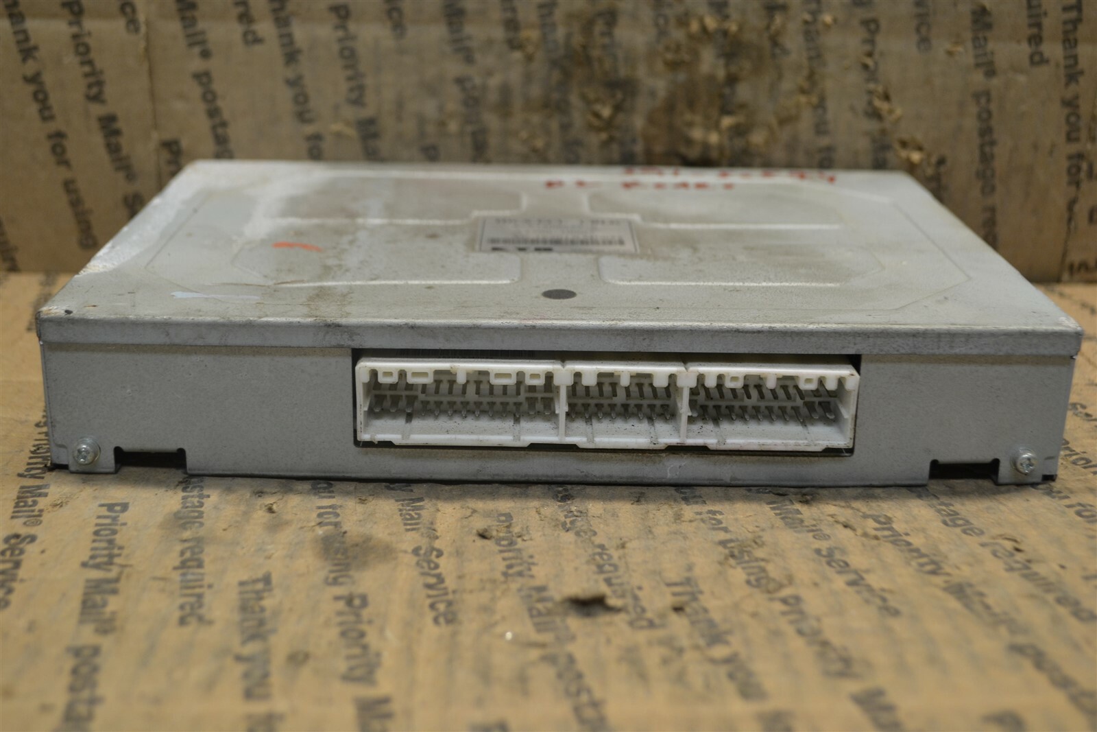 20022004 Isuzu Rodeo Suspension Control Unit 8973009290 Module 72610d3 eBay