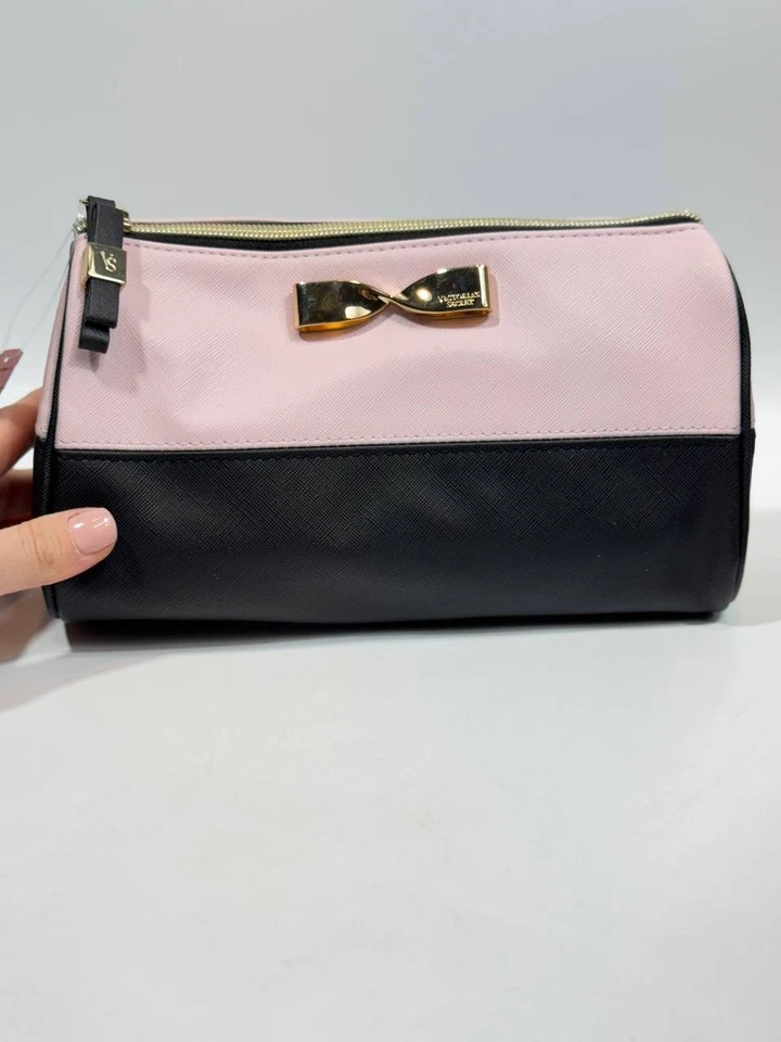 Victoria’s Secret Bolso de Cosméticos Rosa y Negro con Lazo Dorado – Bolsa de Maquillaje de Viaje Foto 2 de 4