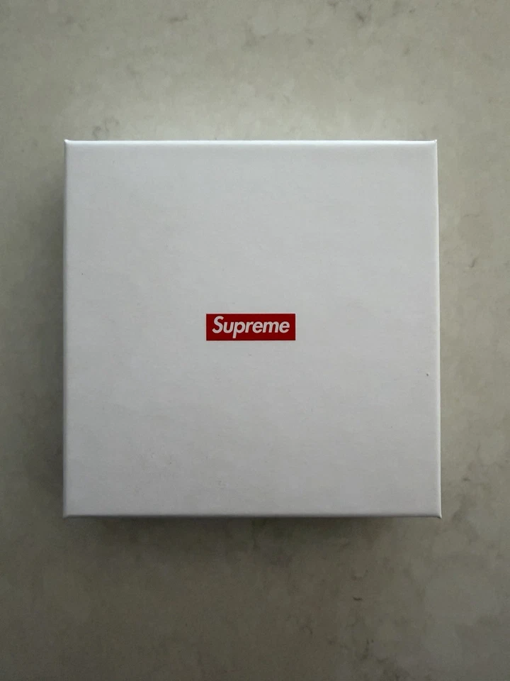 Supreme FW25 Leather Zip Card Holder Realtree AP Camo Logo New IN HAND - Image 4 of 4