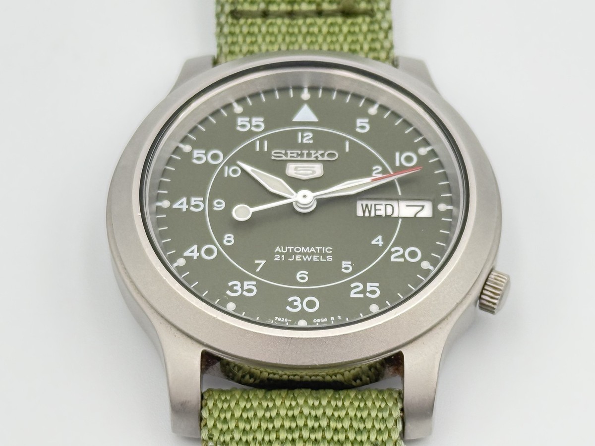 SEIKO 5 7S26-02J0 Automatic Green Dial Day Date 21J Men's Watch