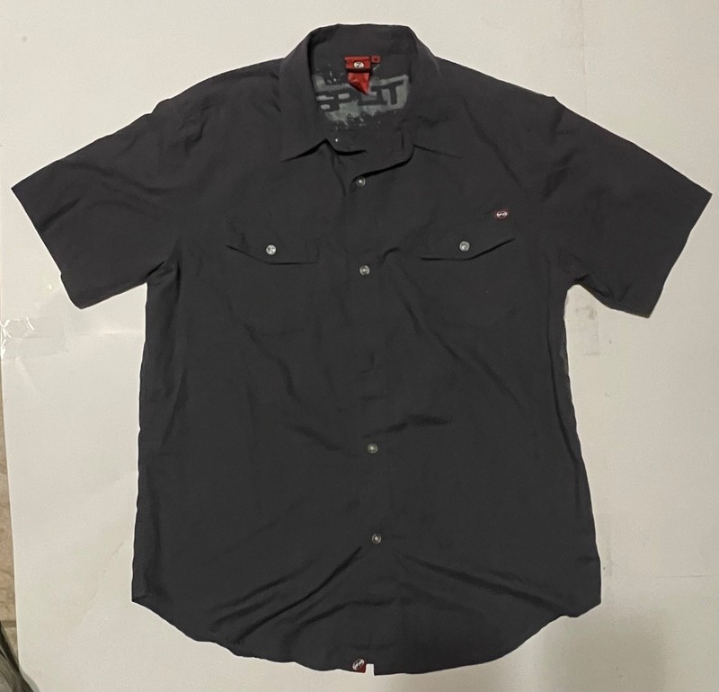 Vintage Split Skating Short Sleeve Shirt in Faded Black - Men’s Medium