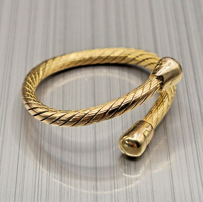Vintage 18kt Gold Bypass Ring mit gedrehtem Seil, größenverstellbar