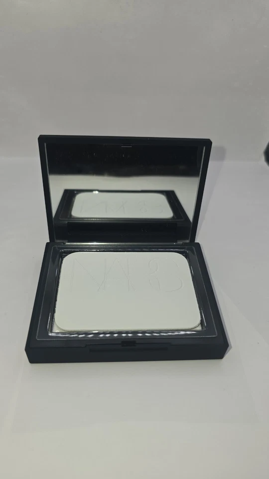 NARS TRANSLUCENT CRYSTAL Light Reflecting Setting Powder Pressed .35OZ  - Image 4 of 4