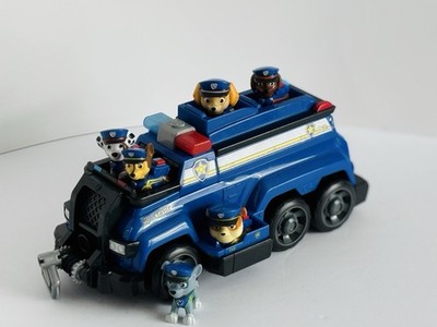 PAW PATROL - Ultimate Rescue Police Pups Team Vehicle - All Characters Included